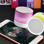 Mini altavoz Bluetooth inalámbrico con LED